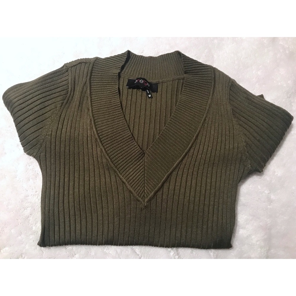 SALE‼️ NWOT Olive Green V Neck Sweater